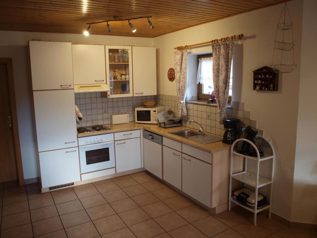 ヴィンディッシュガルシュテンHaus Schoberアパートメント エクステリア 写真